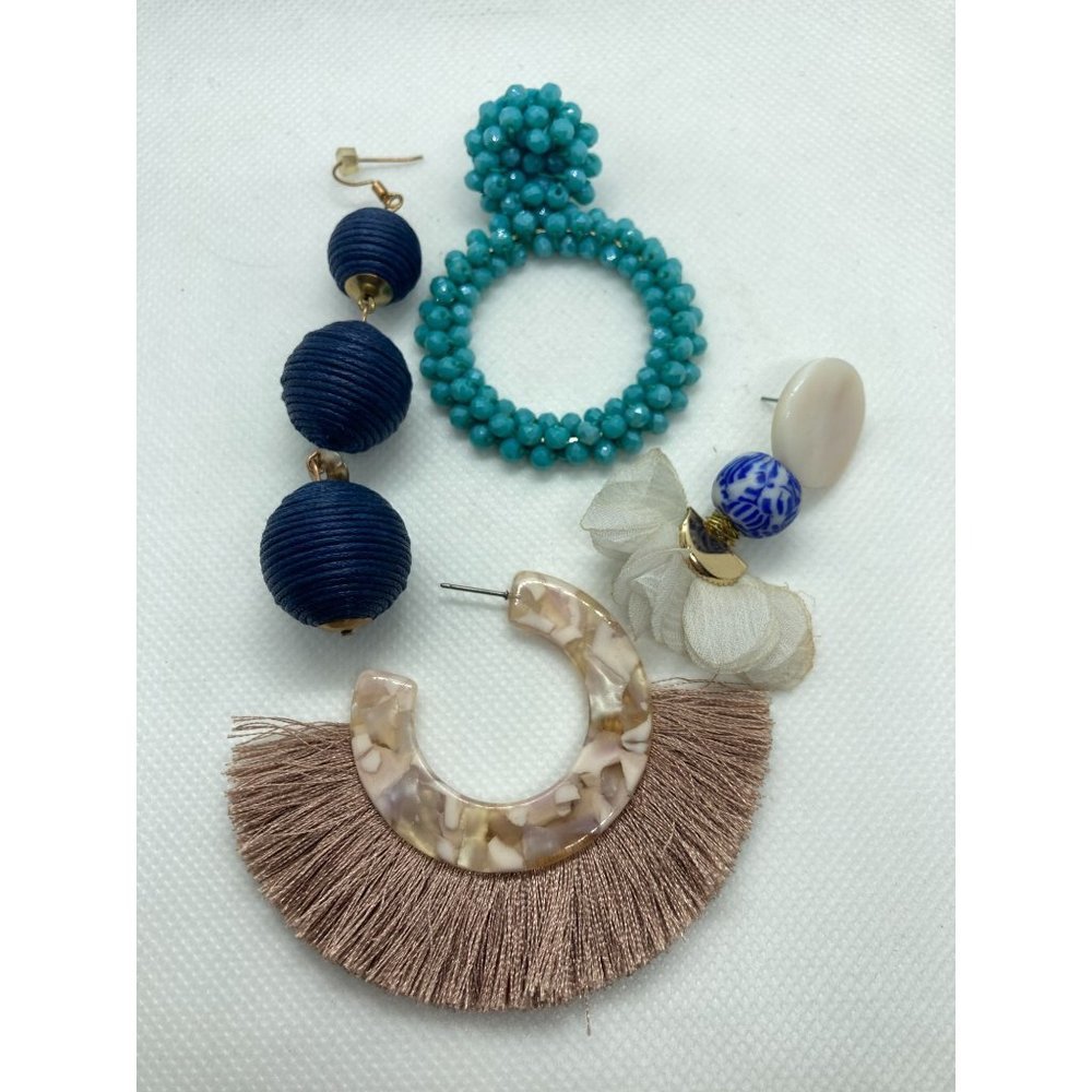 Set Of 4 Different Single Bold Statement Unisex D… - image 1